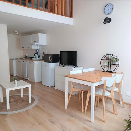 Duplex A La Gare Du Mans Bed and Breakfast Le Mans Exteriör bild